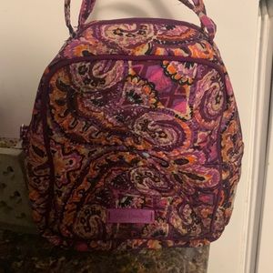 This is an Vera Bradley lunch box that has no damage to it